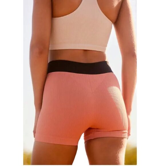Free People Movement Seamless Short M/L Stretchy Athletic Biker Shorts New - Picture 3 of 7